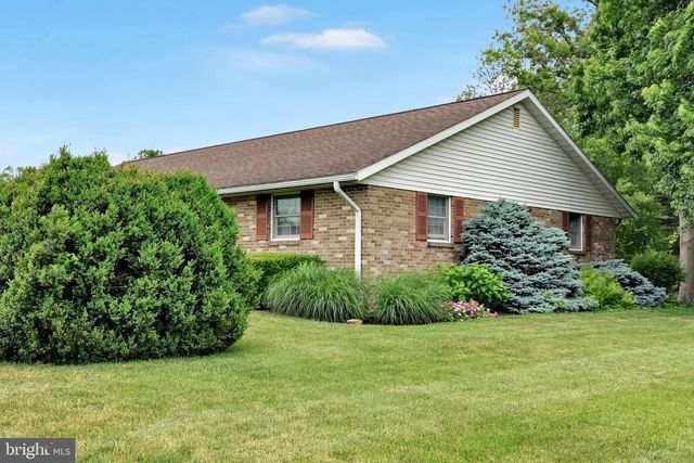 205 FOX RD, Lebanon, PA 17042