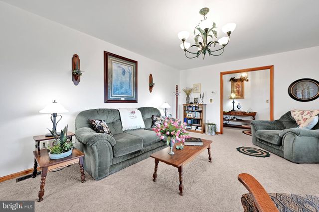 205 FOX RD, Lebanon, PA 17042