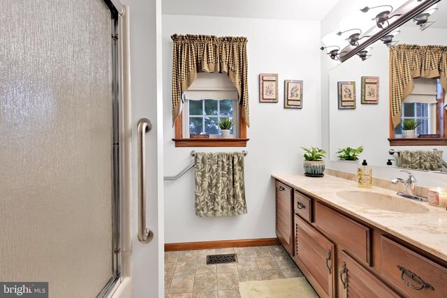205 FOX RD, Lebanon, PA 17042