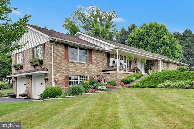 205 FOX RD, Lebanon, PA 17042