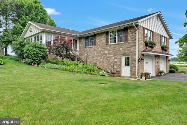 205 FOX RD, Lebanon, PA 17042
