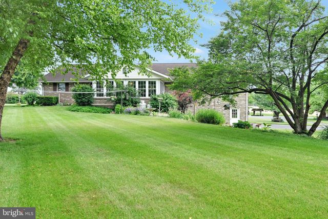 205 FOX RD, Lebanon, PA 17042