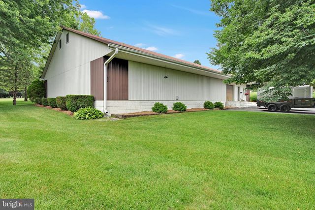 205 FOX RD, Lebanon, PA 17042