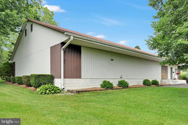 205 FOX RD, Lebanon, PA 17042