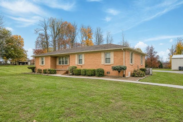 1200 Sullivan Dr, Lafayette, TN 37083