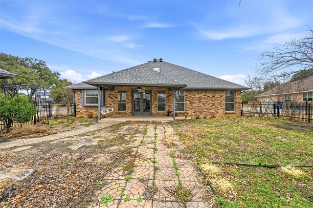 1415 Spyglass Drive, Mansfield, TX 76063