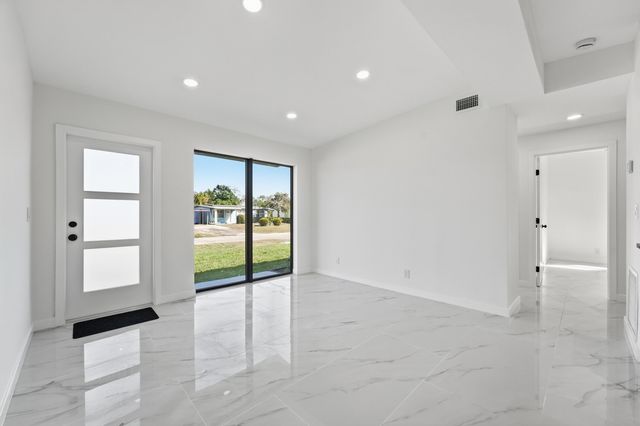 5620 Calico Road, West Palm Beach, FL 33415