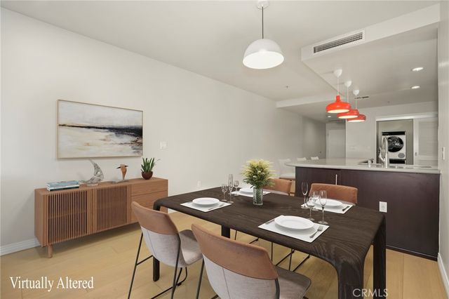540 S Kenmore Avenue 203, Los Angeles, CA 90020