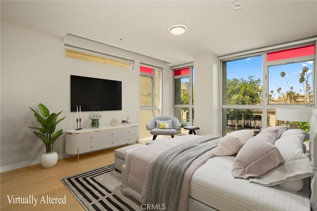 540 S Kenmore Avenue 203, Los Angeles, CA 90020