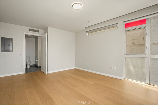 540 S Kenmore Avenue 203, Los Angeles, CA 90020