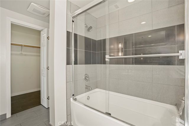 540 S Kenmore Avenue 203, Los Angeles, CA 90020