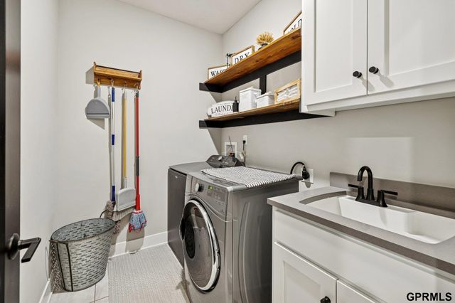 7209 Kilpatrick Parkway, Bennington, NE 68007