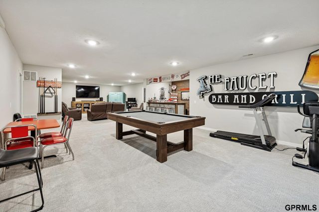 7209 Kilpatrick Parkway, Bennington, NE 68007