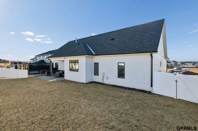 7209 Kilpatrick Parkway, Bennington, NE 68007