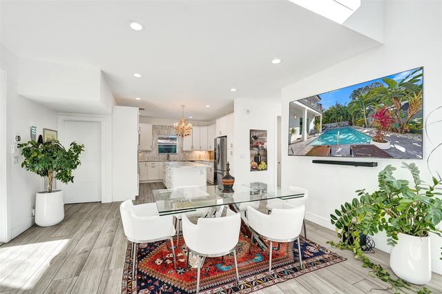 2502 NE 6th Avenue, Wilton Manors, FL 33305