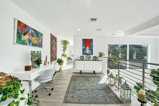 2502 NE 6th Avenue, Wilton Manors, FL 33305