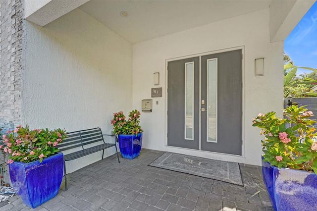 2502 NE 6th Avenue, Wilton Manors, FL 33305