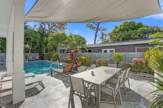 2502 NE 6th Avenue, Wilton Manors, FL 33305