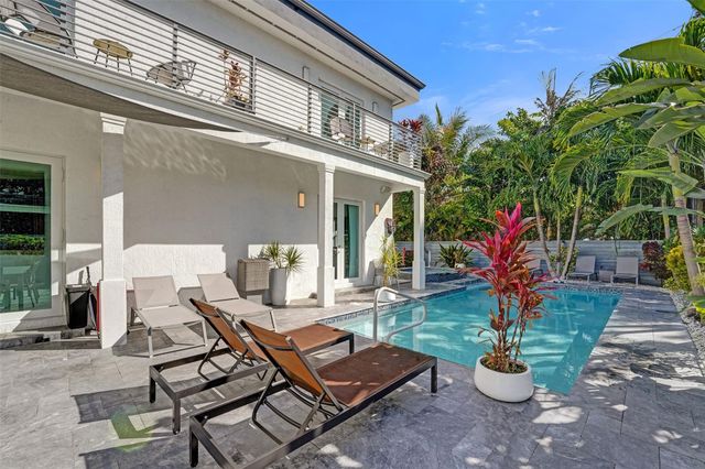 2502 NE 6th Avenue, Wilton Manors, FL 33305