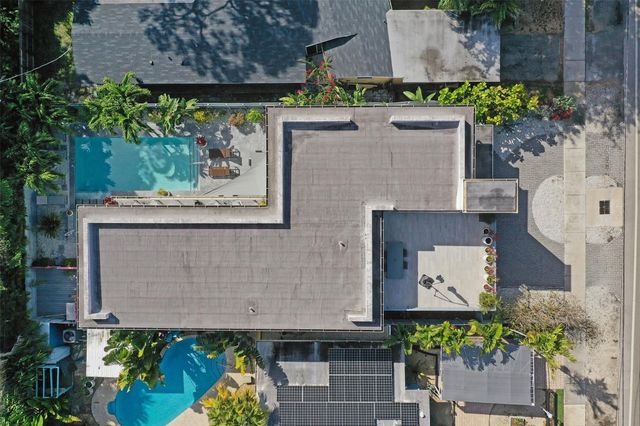 2502 NE 6th Avenue, Wilton Manors, FL 33305