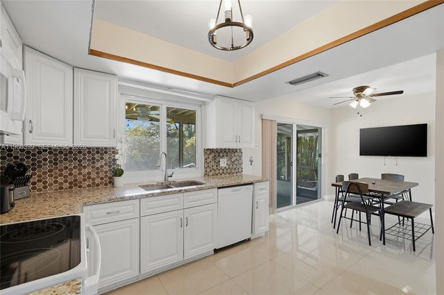 11420 NW 32nd Pl, Sunrise, FL 33323