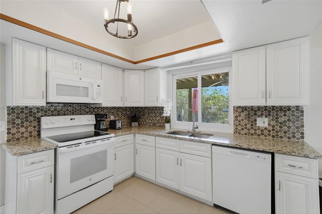 11420 NW 32nd Pl, Sunrise, FL 33323