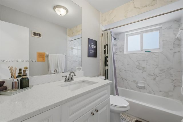 11420 NW 32nd Pl, Sunrise, FL 33323