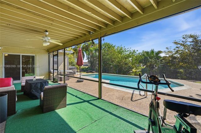 11420 NW 32nd Pl, Sunrise, FL 33323