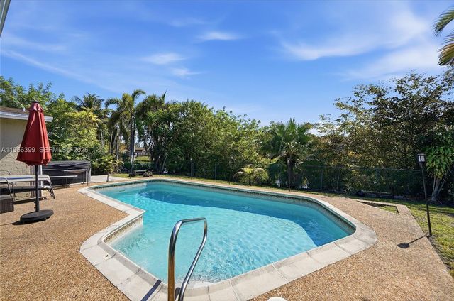 11420 NW 32nd Pl, Sunrise, FL 33323