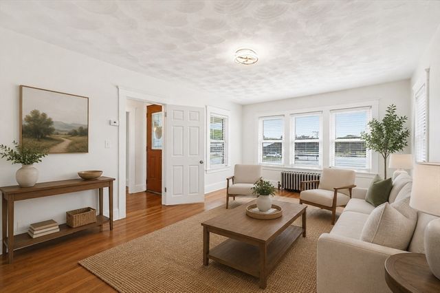 759 Newport Ave, Attleboro, MA 02703