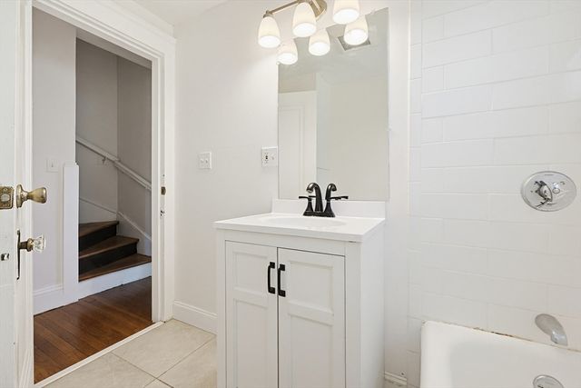 759 Newport Ave, Attleboro, MA 02703