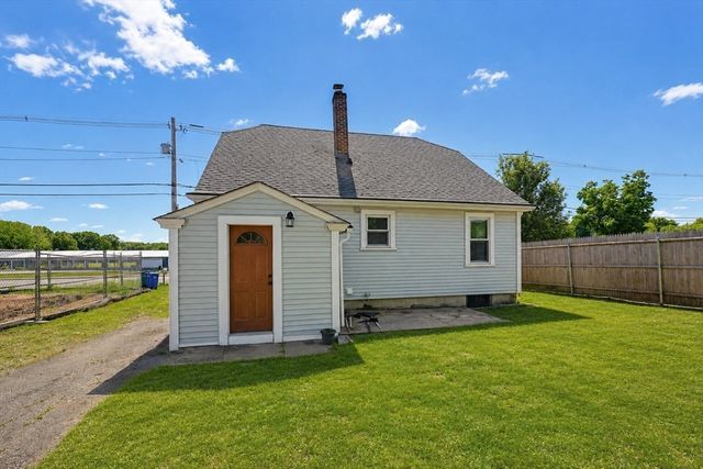 759 Newport Ave, Attleboro, MA 02703