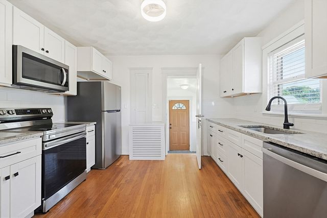 759 Newport Ave, Attleboro, MA 02703