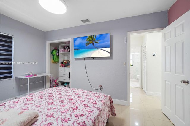 14800 Buchanan Street, Miami, FL 33176