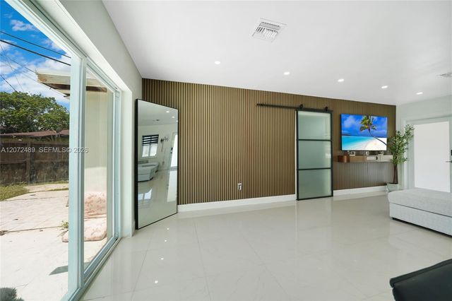 14800 Buchanan Street, Miami, FL 33176