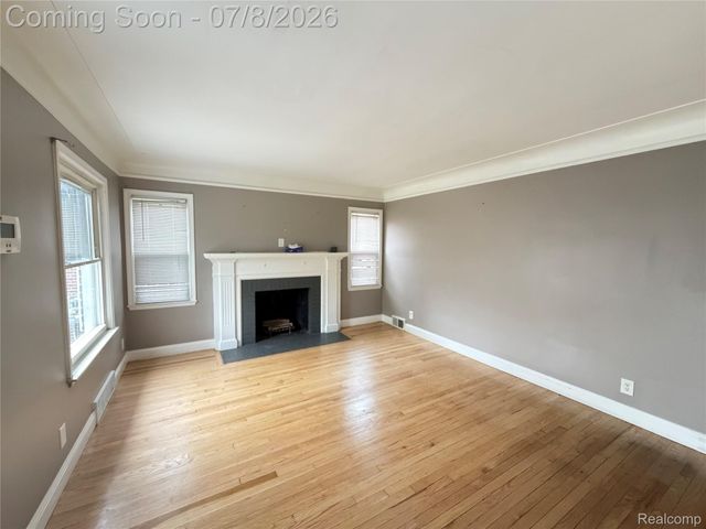 22776 Arlington Street, Dearborn, MI 48128