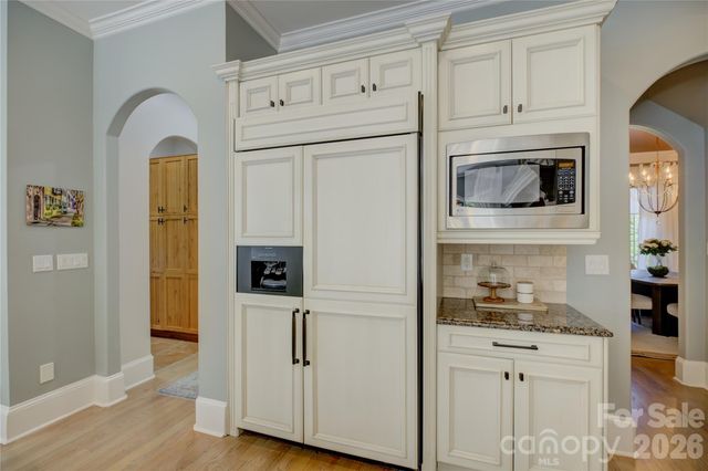 16946 Ashton Oaks Drive, Charlotte, NC 28278