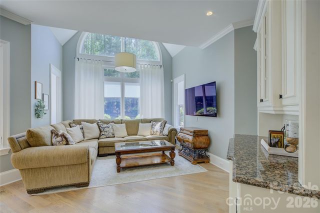 16946 Ashton Oaks Drive, Charlotte, NC 28278