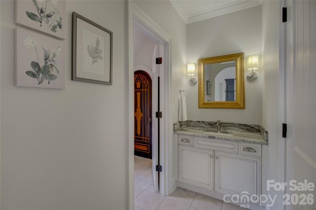 16946 Ashton Oaks Drive, Charlotte, NC 28278