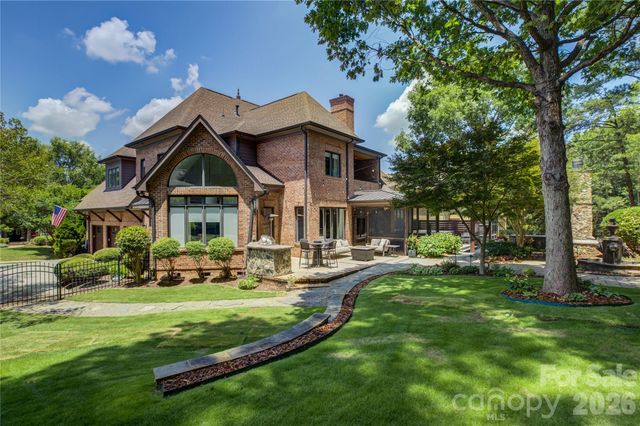 16946 Ashton Oaks Drive, Charlotte, NC 28278