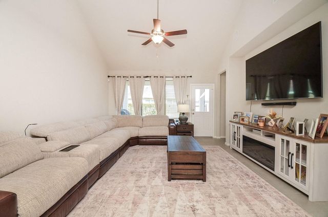 1322 Lakeside Creek Road, Magnolia, TX 77354