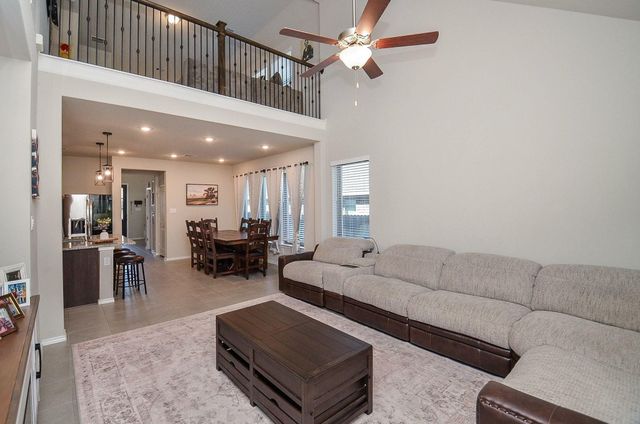 1322 Lakeside Creek Road, Magnolia, TX 77354