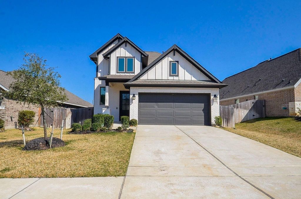 1322 Lakeside Creek Road, Magnolia, TX 77354