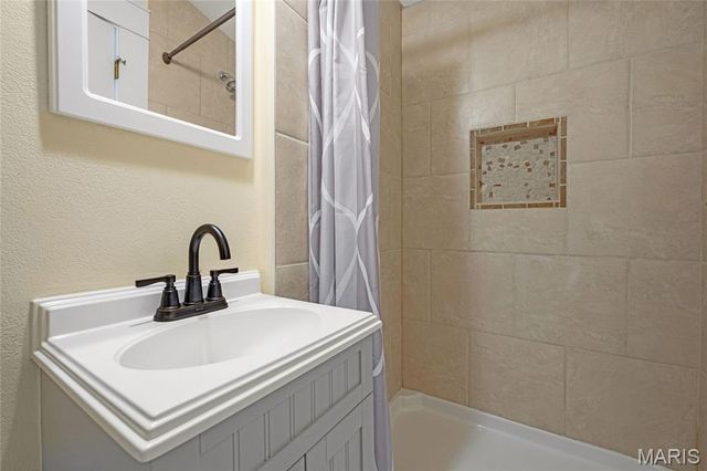 4951 Blow Street, St Louis, MO 63109