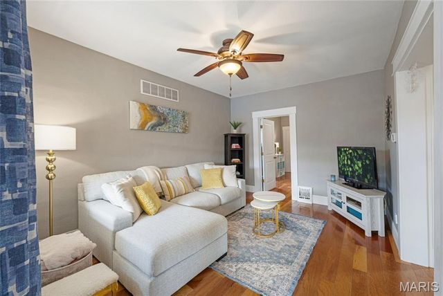 4951 Blow Street, St Louis, MO 63109