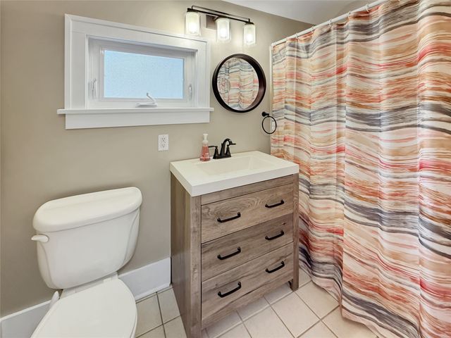 606 HOWE Avenue, Erie, PA 16511