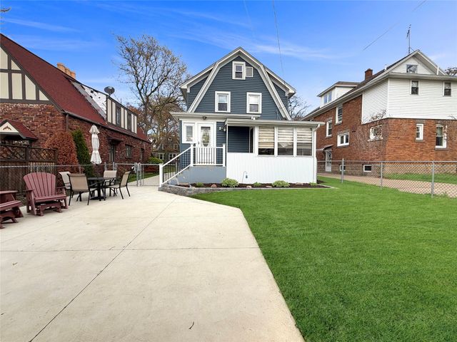 606 HOWE Avenue, Erie, PA 16511