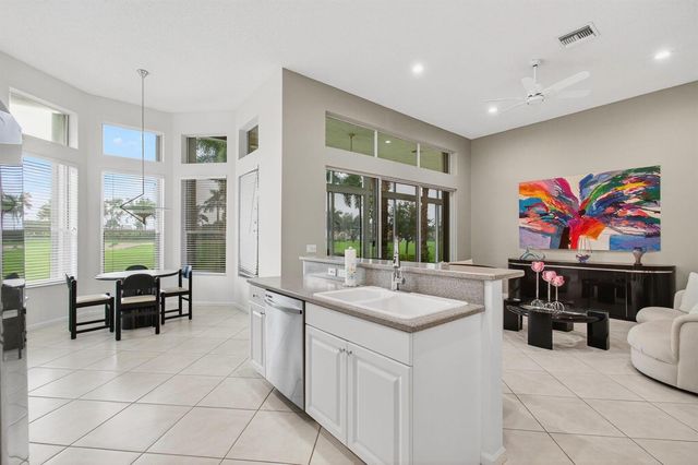 6886 Swansea Lane, Boynton Beach, FL 33472
