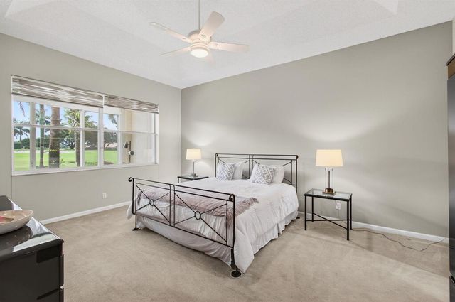 6886 Swansea Lane, Boynton Beach, FL 33472