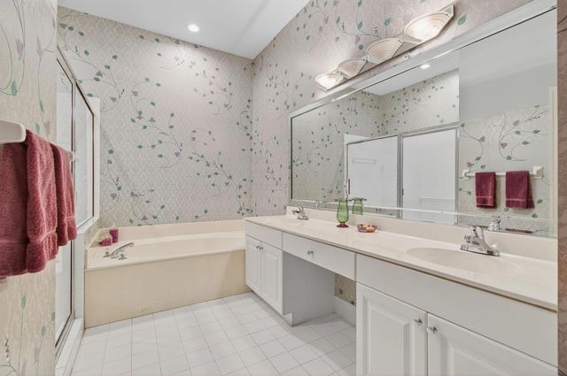 6886 Swansea Lane, Boynton Beach, FL 33472